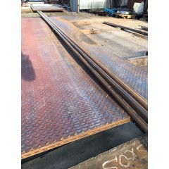 Лист стальной рифленый (ромб-чечевица) 4мм ГОСТ 8568-77