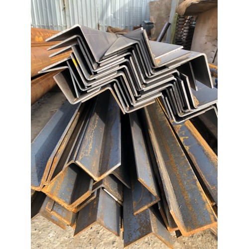 Уголок стальной гнутый 32х32х4 мм ст.3 ГОСТ 19772-93